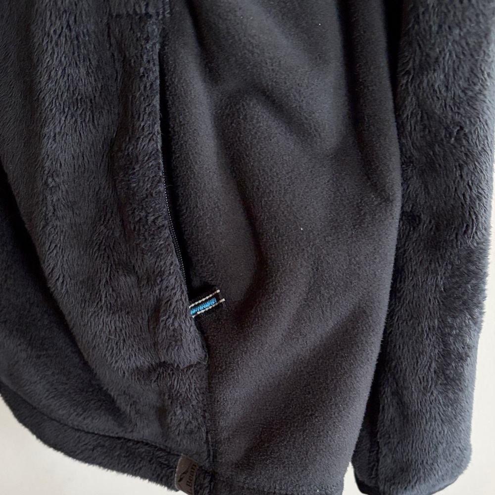 L.L. Bean Black Plush Full-Zip Fleece - Picture 4 of 7